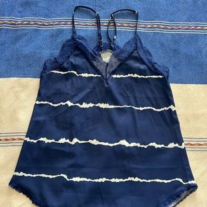 Blue and white striped camisole🦋